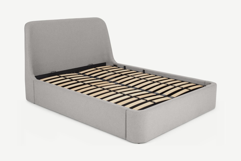 Lennester Upholstered Bed