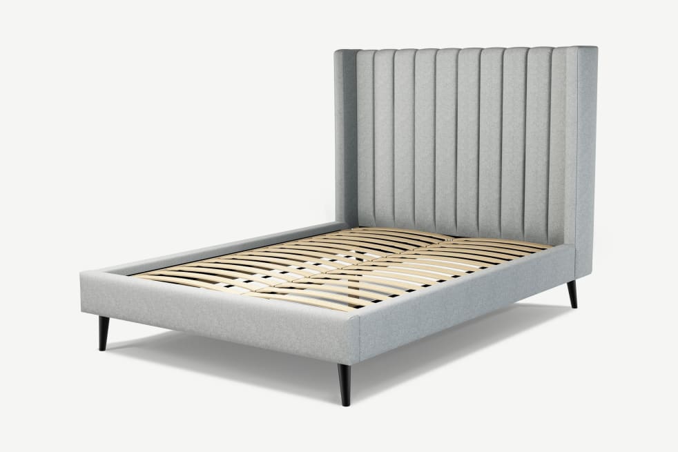 Rotz Upholstered Bed